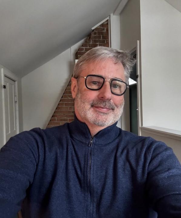 Robert  Mayer