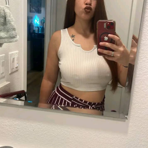 Lola  Kyle