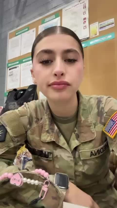 Aylin  Selina